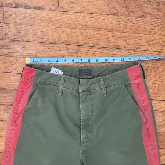 MOTHER Women's Pants The Shaker Prep Fray Cropped Chinos Fatigue & Red Size 28 - Picture 7 of 10